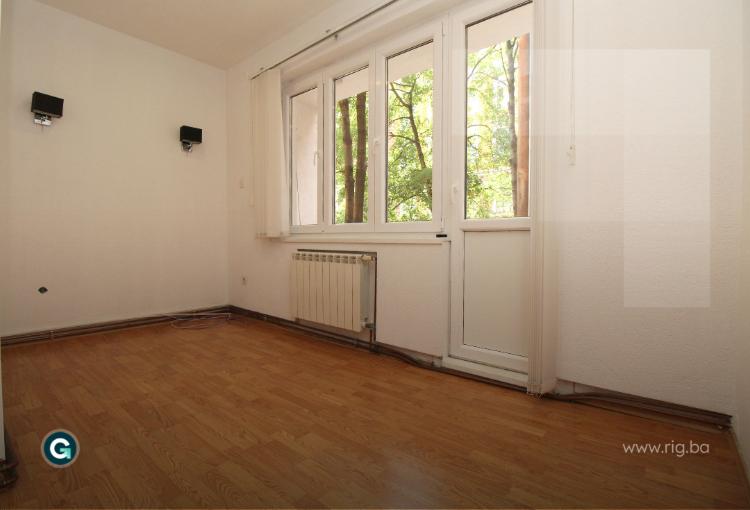 POSLOVNI PROSTOR / CENTAR / NAJAM 4