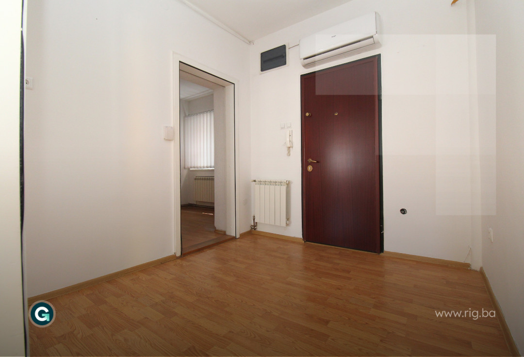 POSLOVNI PROSTOR / CENTAR / NAJAM 2