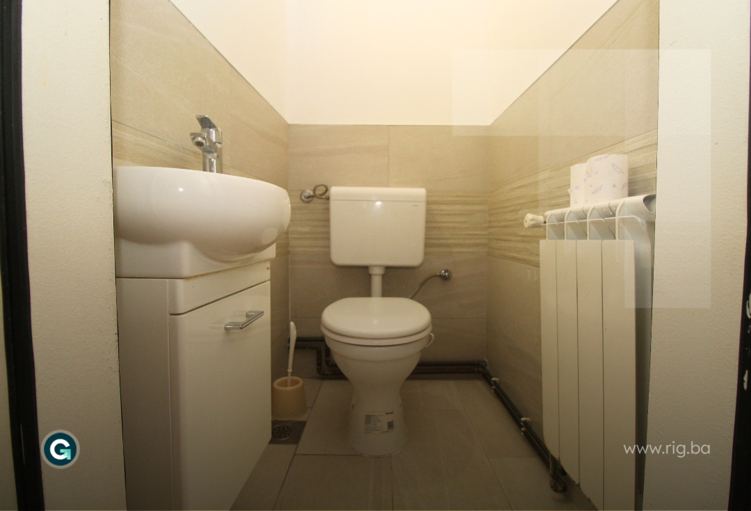 POSLOVNI PROSTOR / CENTAR / NAJAM 15