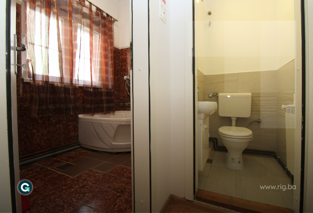 POSLOVNI PROSTOR / CENTAR / NAJAM 17