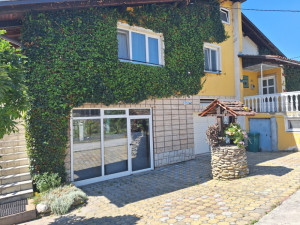 Kuća 380 m2 u Bugojnu