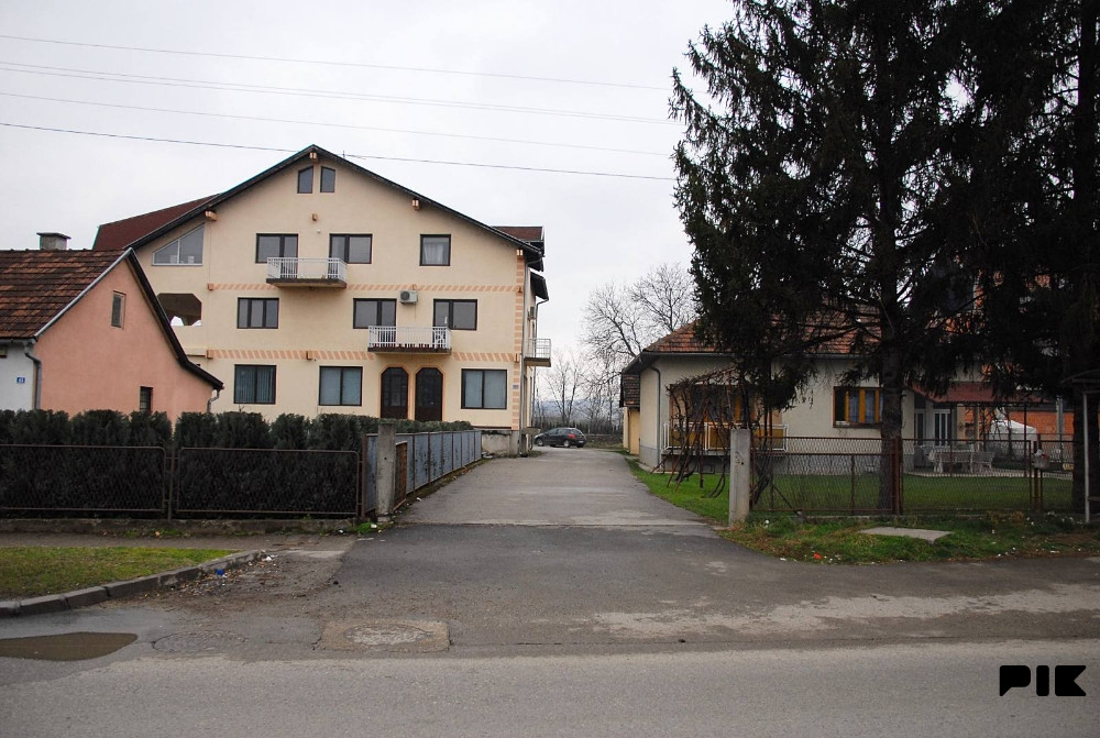 NA PRODAJU STAMBENO- POSLOVNI OBJEKAT- TRN 4