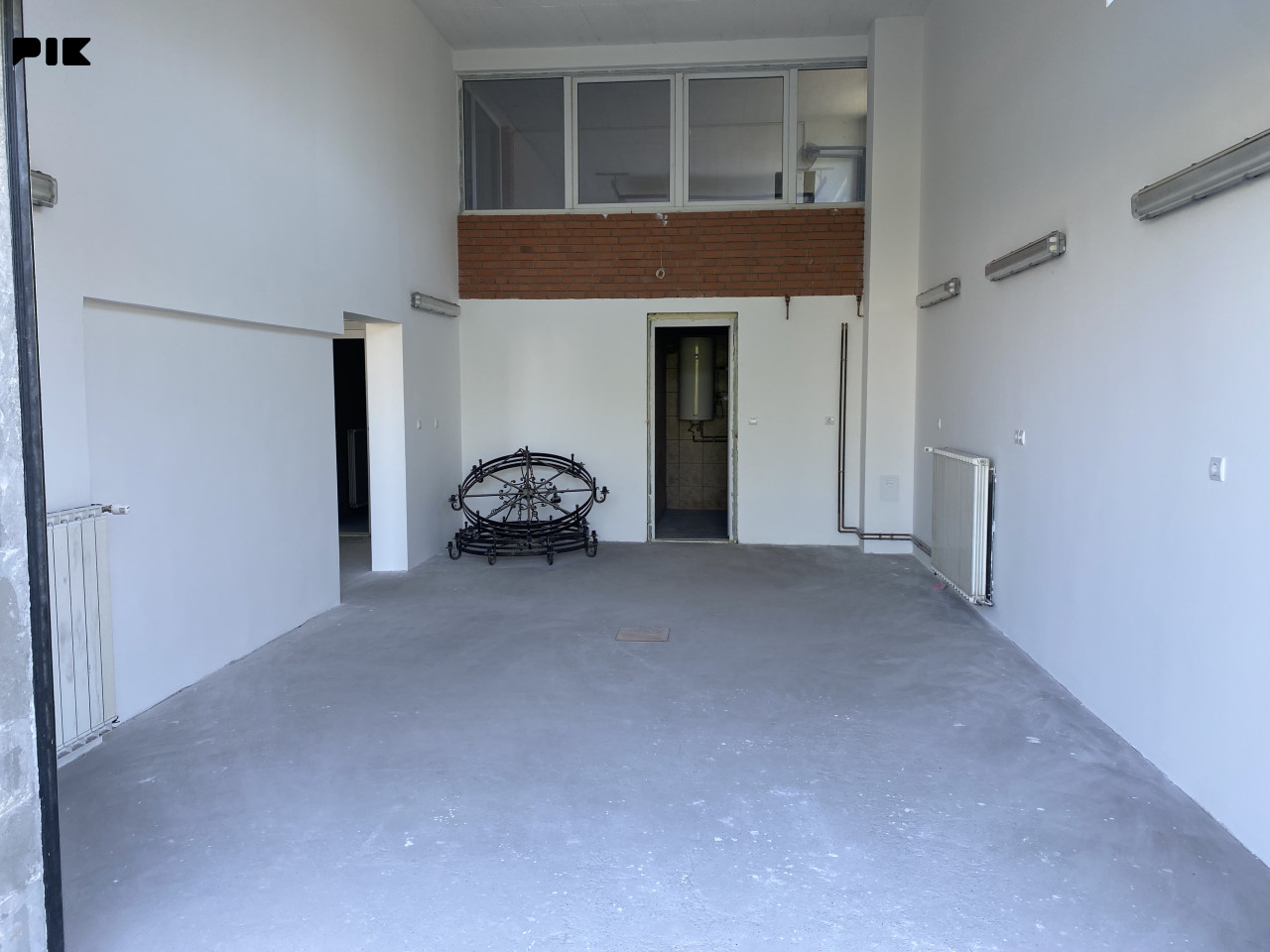Kuća Tuzla 360m2 na parceli 3000 kvadrata građevinskog zemljišta 14