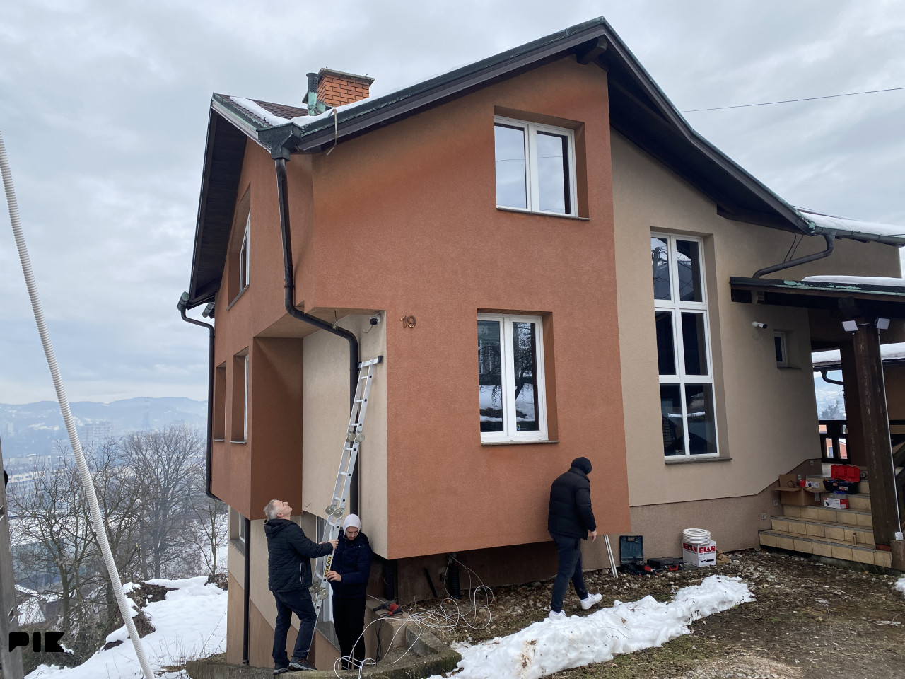 Kuća Tuzla 360m2 na parceli 3000 kvadrata građevinskog zemljišta 20