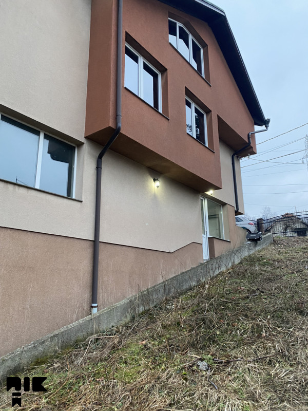 Kuća Tuzla 360m2 na parceli 3000 kvadrata građevinskog zemljišta 19