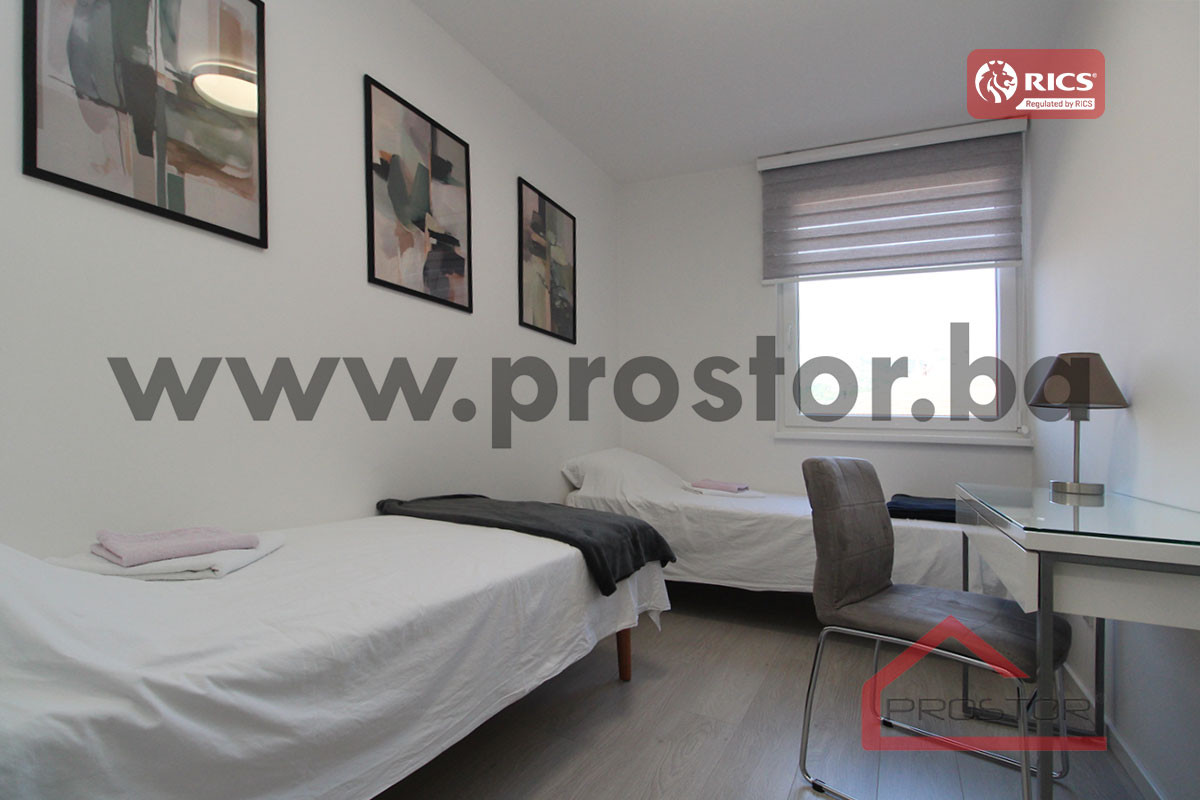 PROSTOR izdaje: Četverosoban stan, Bistrik 8