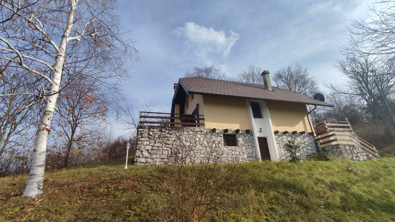 Vikendica sa Zemljištem - Hadžići - Lokve - 62(4367m2) - Prodaja