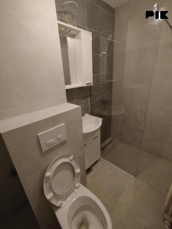 Na prodaju renoviran stan u Banja luci, naselje Borik 066/198-437 12