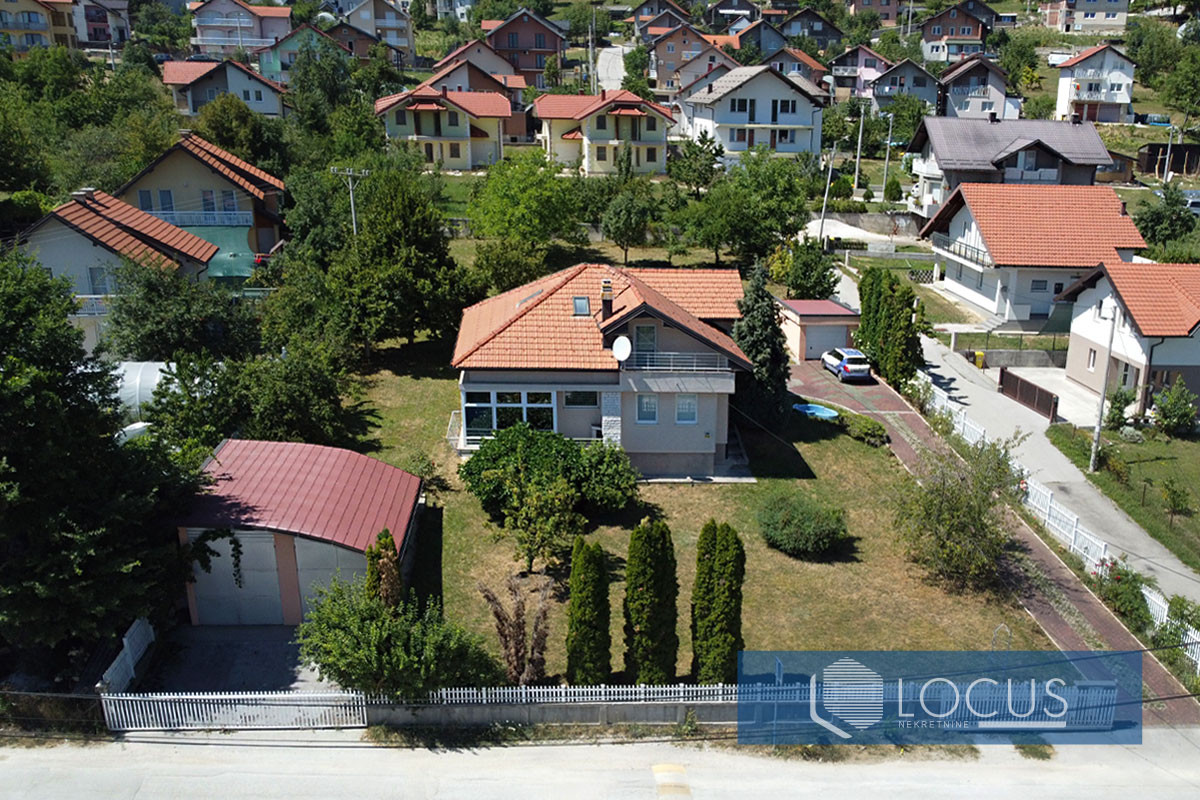 LOCUS: Moderna kuća na parc. 1.806m2, Blagovac, Vogošća 18