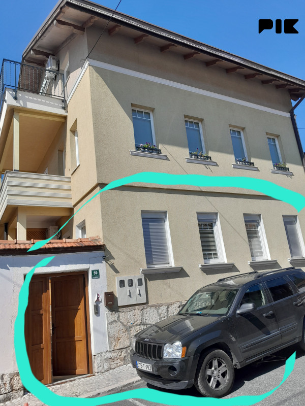 Stan Sarajevo - Bašcarsija 81m2+31m2podruma+ 130m2  bašte 18