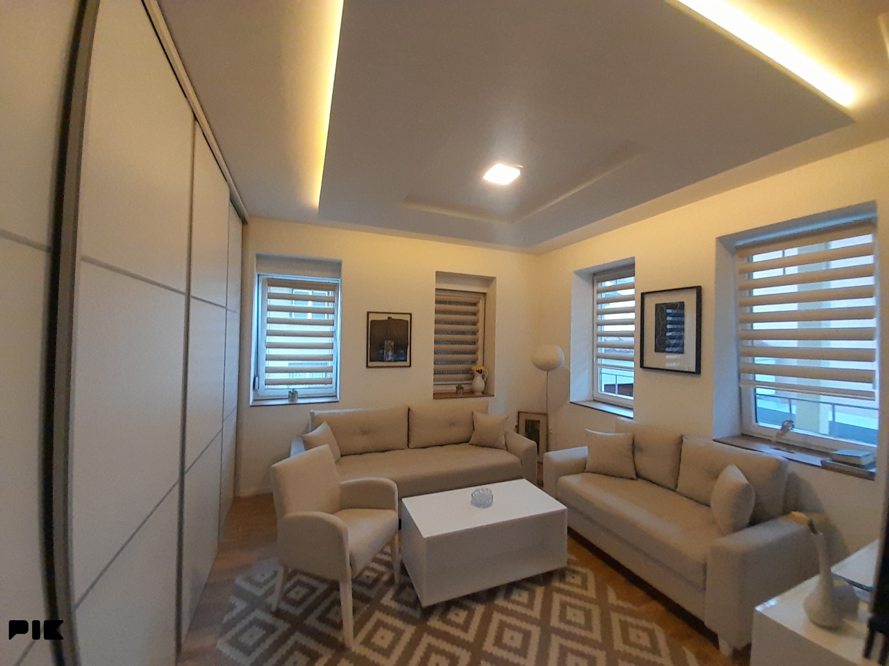Stan Sarajevo - Bašcarsija 81m2+31m2podruma+ 130m2  bašte 2