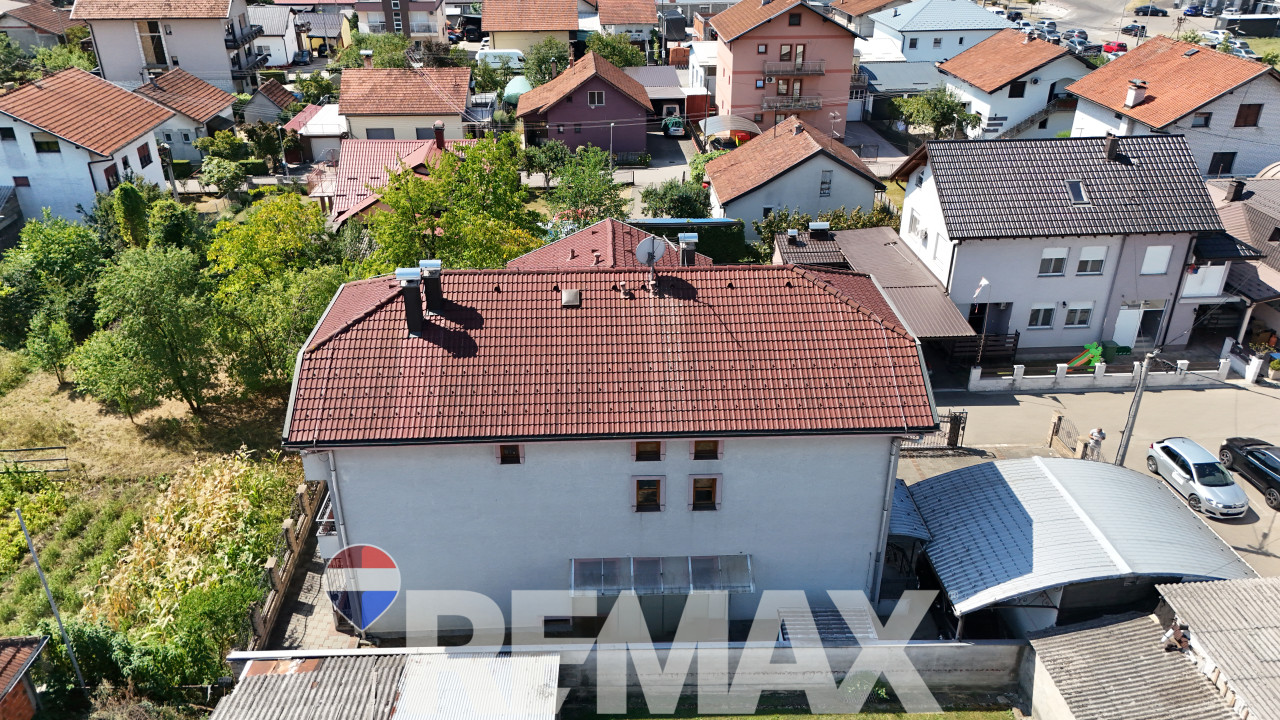 Kuća 352 m2 | 5 etažiranih stambenih jedinica | Lazarevo 6