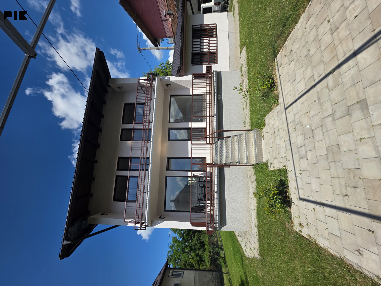 Stambeno-poslovni objekat 310m2 i placa 416m2 - Obilićevo/Mejdan 4