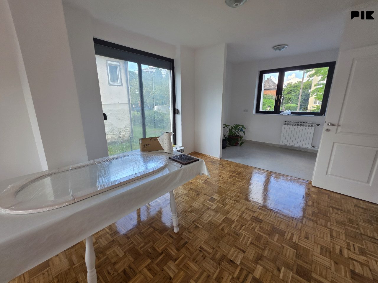 Stambeno-poslovni objekat 310m2 i placa 416m2 - Obilićevo/Mejdan 17