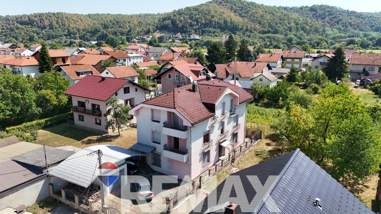 Maja, 352 m²