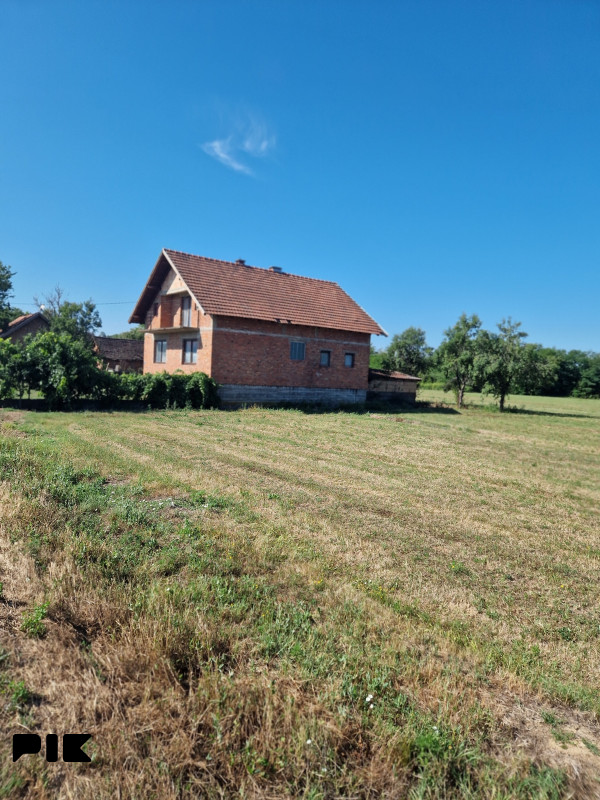 Zemljište Gradačac 8000m2