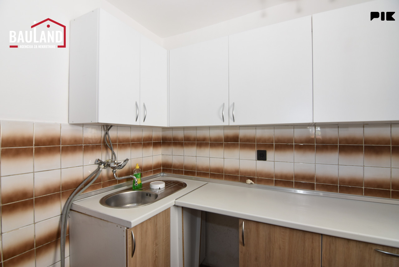 Četverosoban, dvoetažni stan, 100m2 / Čobanija, Centar 5