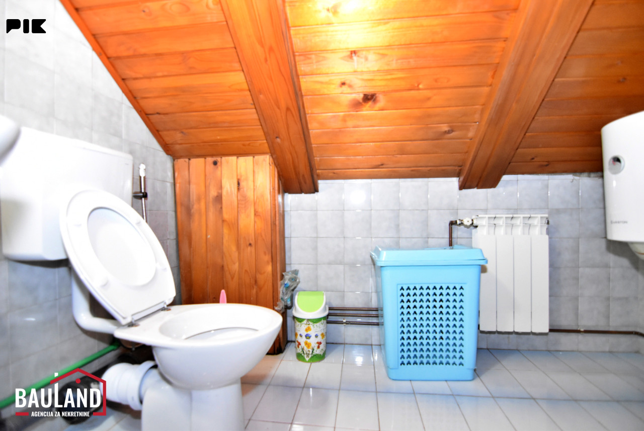 Četverosoban, dvoetažni stan, 100m2 / Čobanija, Centar 17