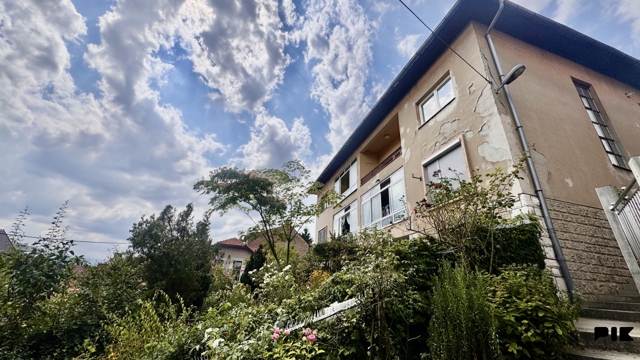 Trosoban stan + garsonjera Odobašina/Crni vrh