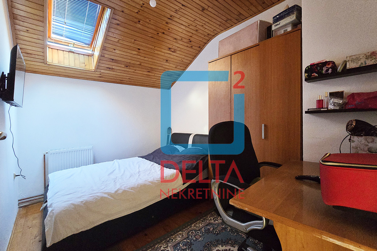 Dvospratna kuća / 273m2 / parcela 274m2 / Vratnik / Stari Grad 20