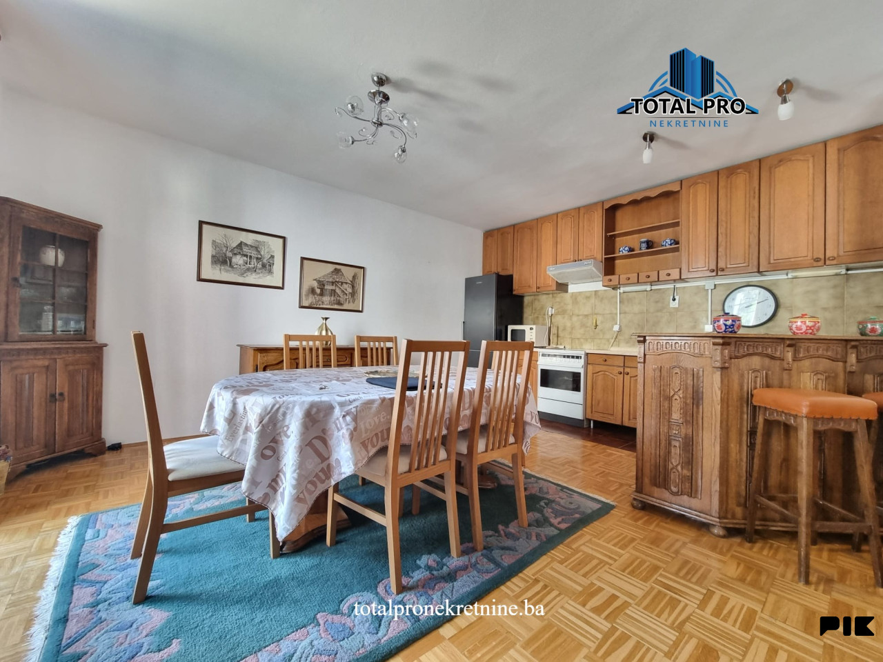 TOTAL PRO / Dvoetažni stan u kući 180m2 / Mejtaš / Centar 8