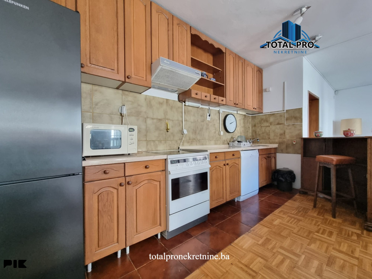 TOTAL PRO / Dvoetažni stan u kući 180m2 / Mejtaš / Centar 12