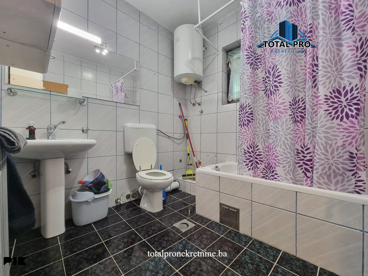 TOTAL PRO / Dvoetažni stan u kući 180m2 / Mejtaš / Centar 15
