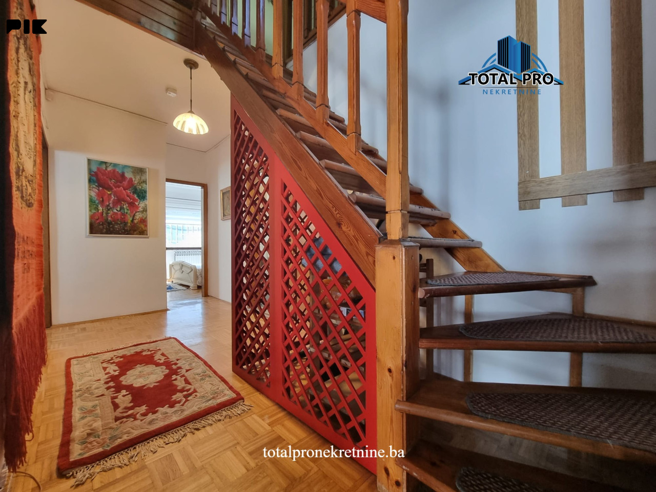 TOTAL PRO / Dvoetažni stan u kući 180m2 / Mejtaš / Centar 17