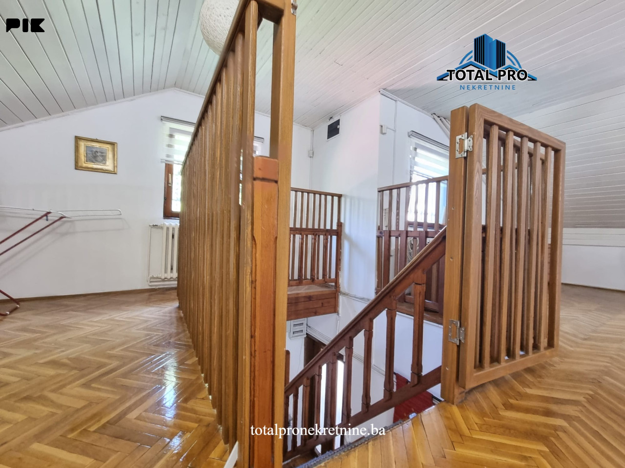 TOTAL PRO / Dvoetažni stan u kući 180m2 / Mejtaš / Centar 18