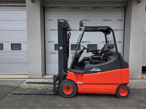Elektro viljuskar LINDE E30-03/600 (Benprom d.o.o.)