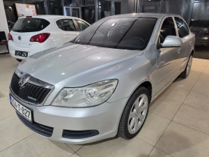 ŠKODA OCTAVIA LIMO 1.6 TDI, 2011 GOD, REGISTROVANA