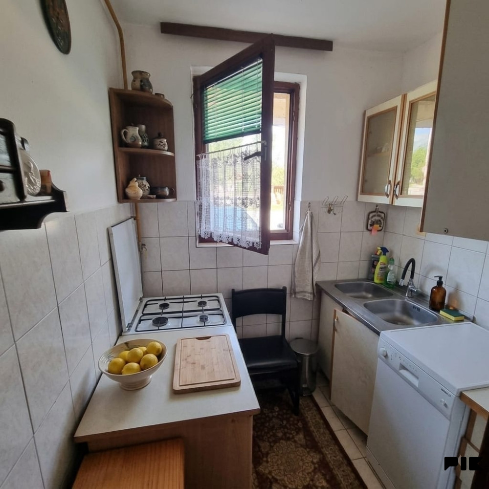 CAPITAL/ Stan Istočna Ilidža/ 39m2/ prizemlje/ Besarovića 6