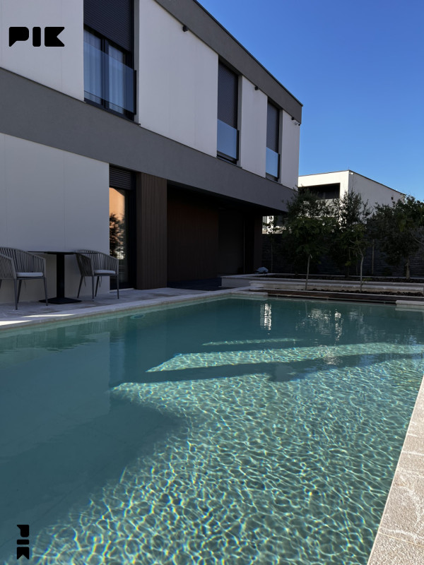 Kuća Ilidža 250m2 10