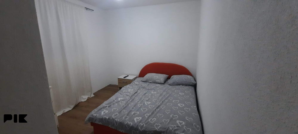 Izdajem stan apartman Derventa jednosoban 40m2 i garsonjeru 30m2