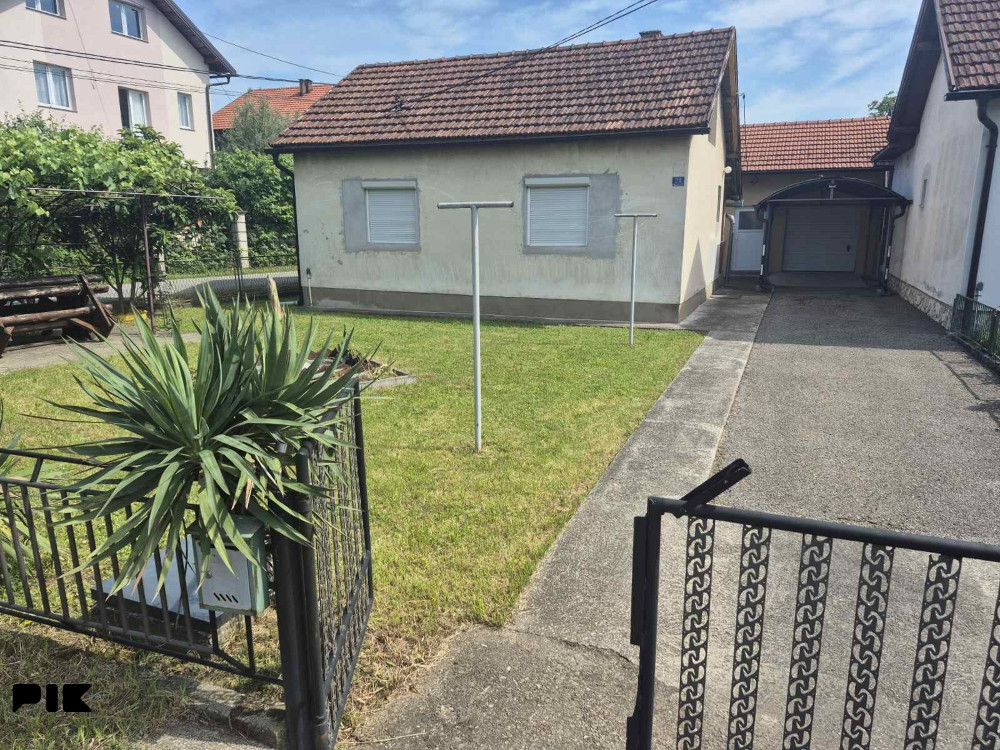 Kuća Trn