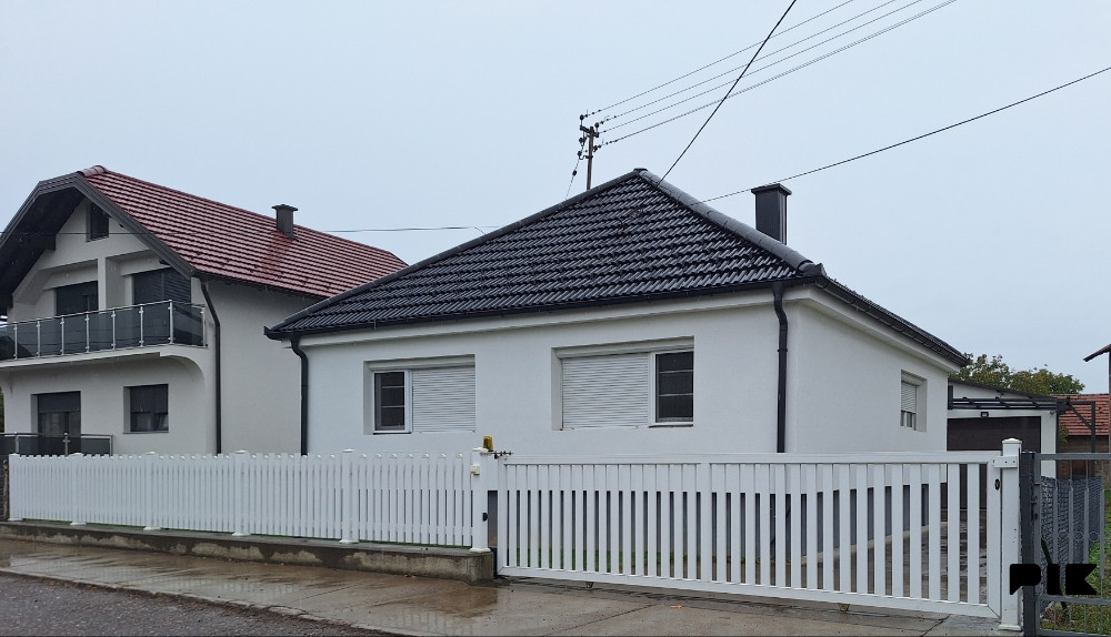 Kuca 112m2 i pomocni objekat hala 300m2 modrica stan 3