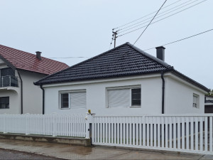Kuca 112m2 i pomocni objekat hala 300m2 modrica stan photo 4