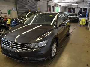 VW Passat B8.5 2.0 DSG 150ks "Comfortline" LED Kamera Nav Karavan