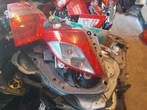 LIJEVO STOP SVJETLO TOYOTA YARIS 2011-2014 GP