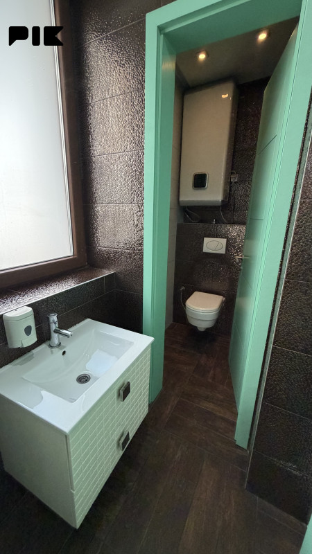 Poslovni prostor/Bascarsija/Stari grad/53m2 12