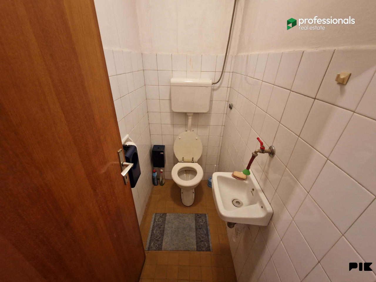 Trosoban stan Centar Bolnička Sarajevo 78 m2 19