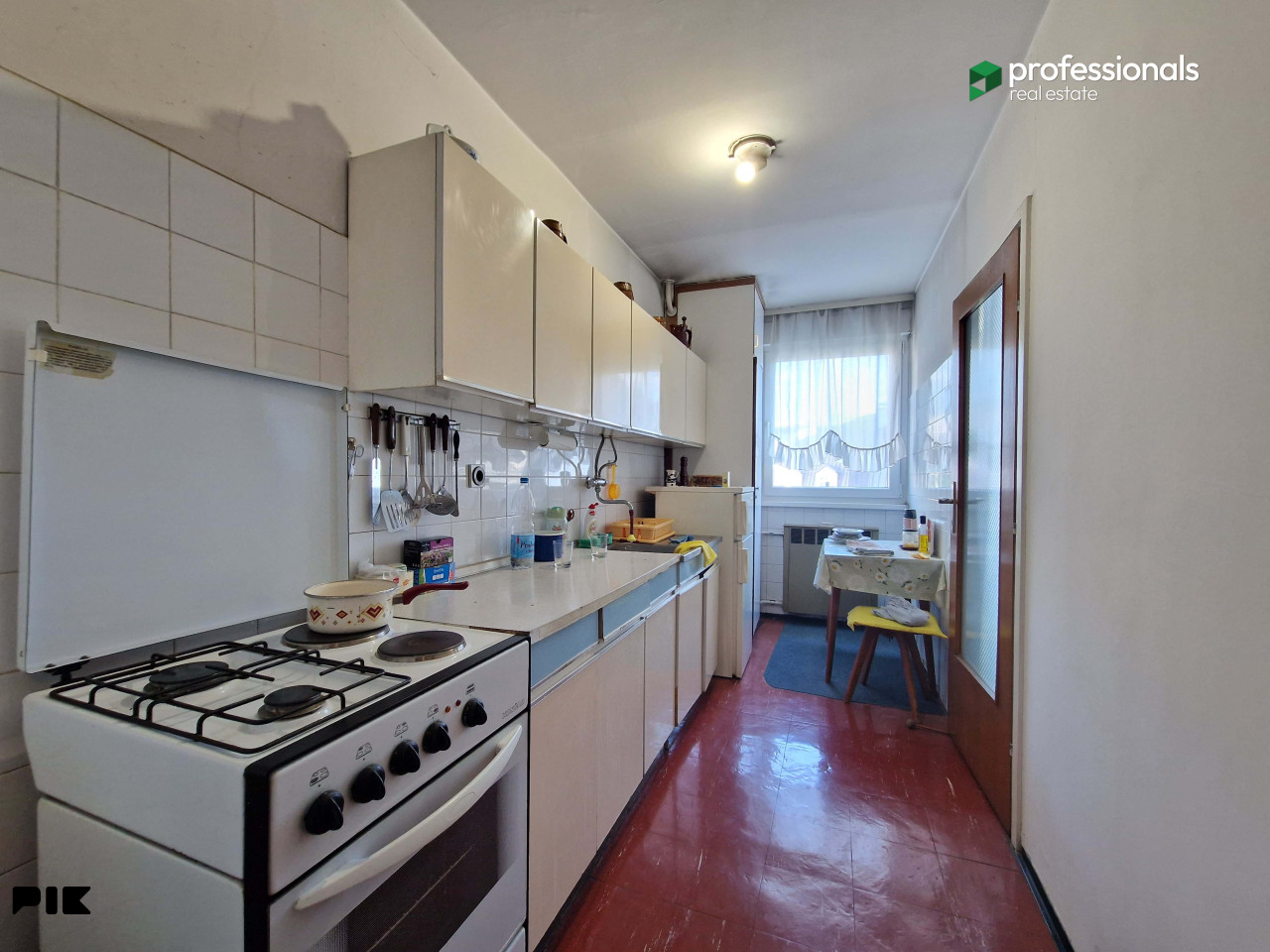 Trosoban stan Centar Bolnička Sarajevo 78 m2 22