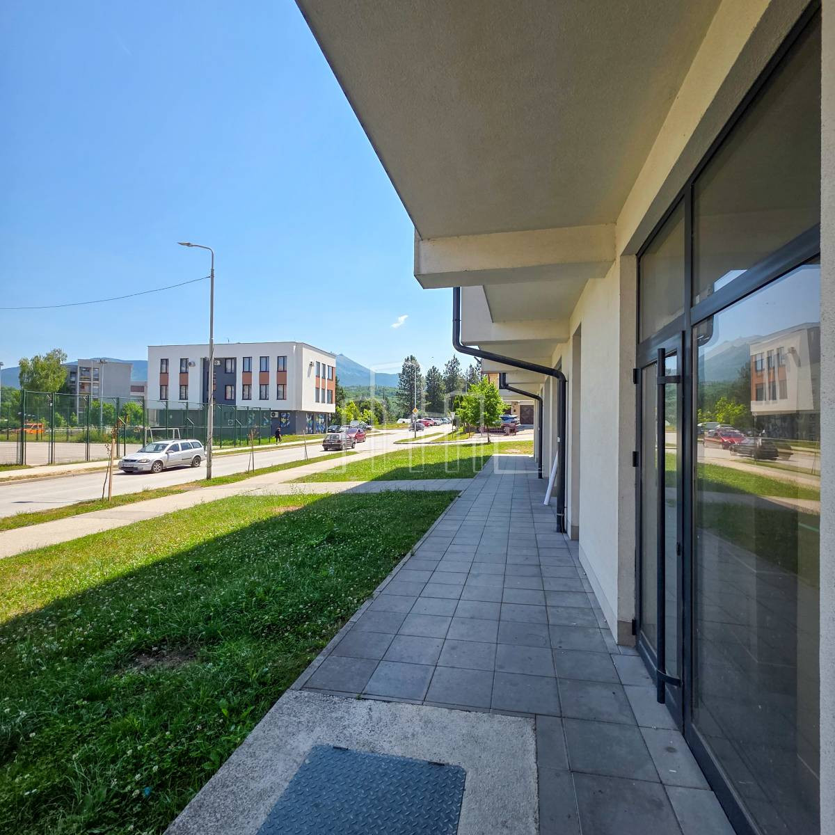 Poslovni prostor Istočno Sarajevo 44m2 Karađorđeva 6