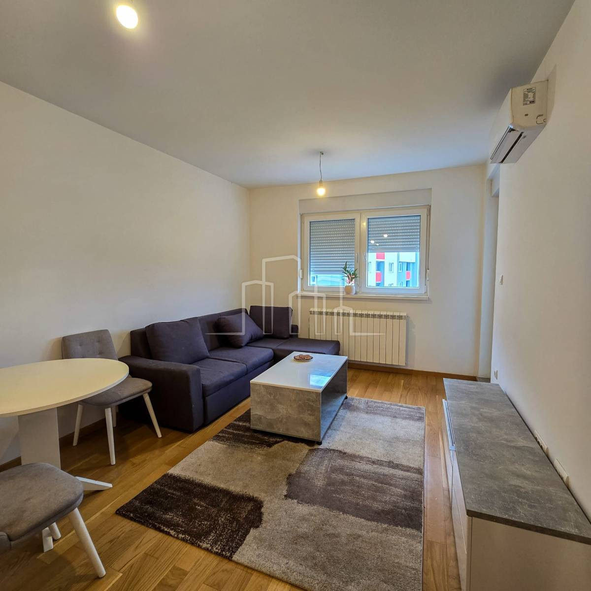 Stan Istočno Sarajevo Stan 40m2  Najam Spasovdanska 2