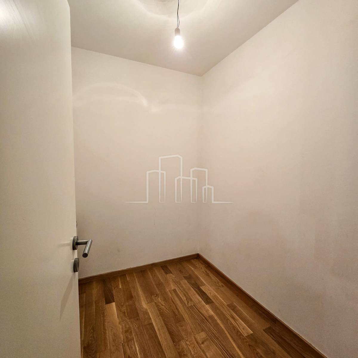 Stan Istočno Sarajevo Stan 40m2  Najam Spasovdanska 9