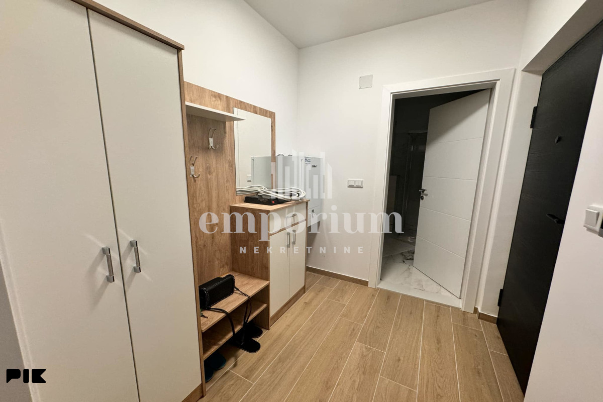Kompletno namješten jednoiposoban stan površine 52m2 ID: 540/BNI 7
