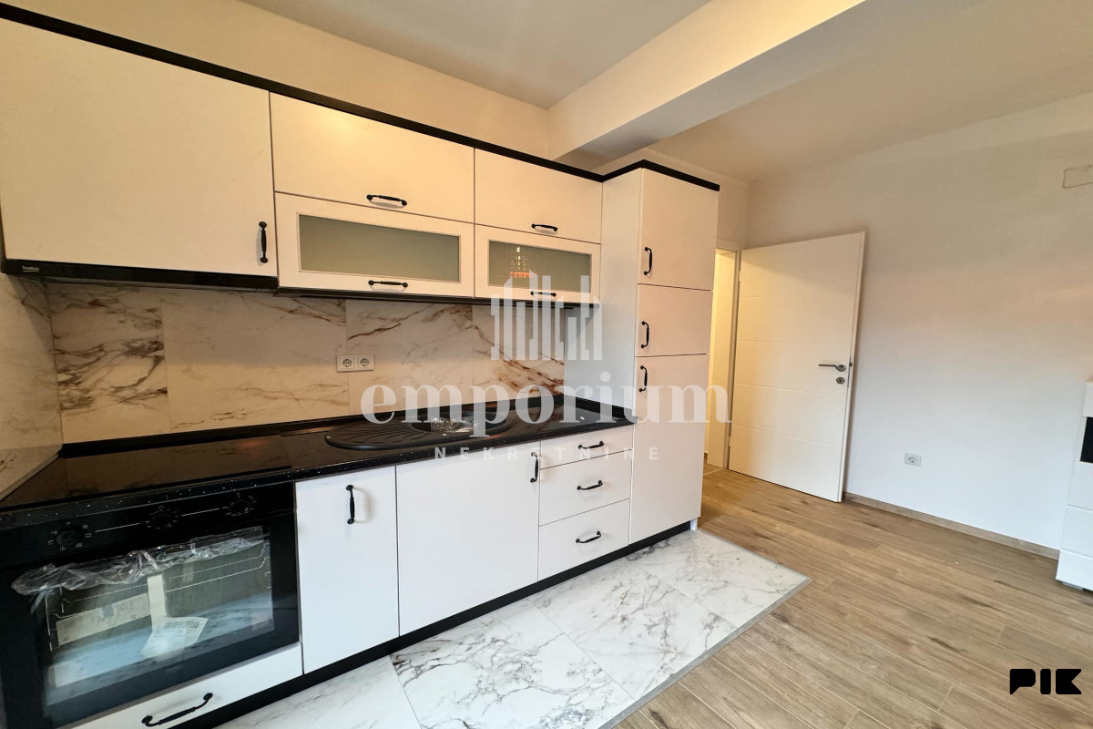 Kompletno namješten jednoiposoban stan površine 52m2 ID: 540/BNI 3