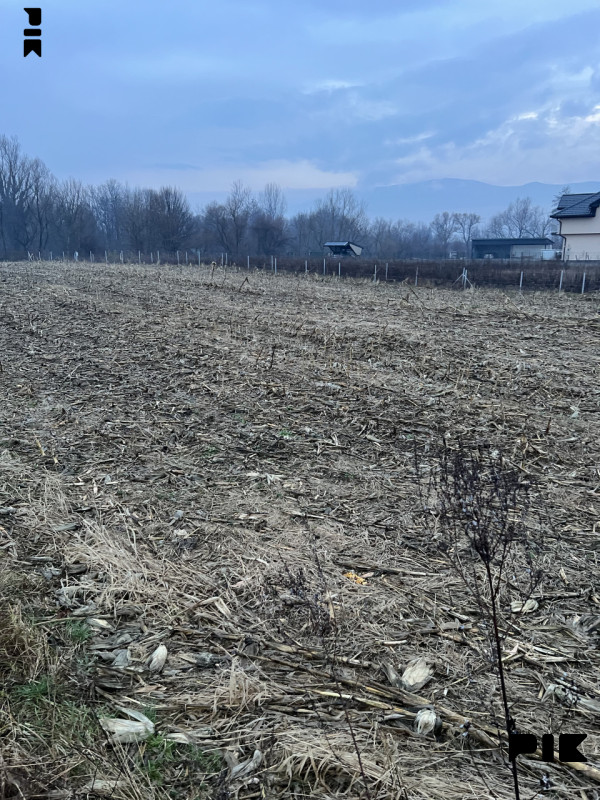 Zemljište Bihać 1253m2 4