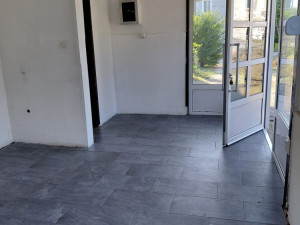 Poslovni prostor, 24 m², Tuzla