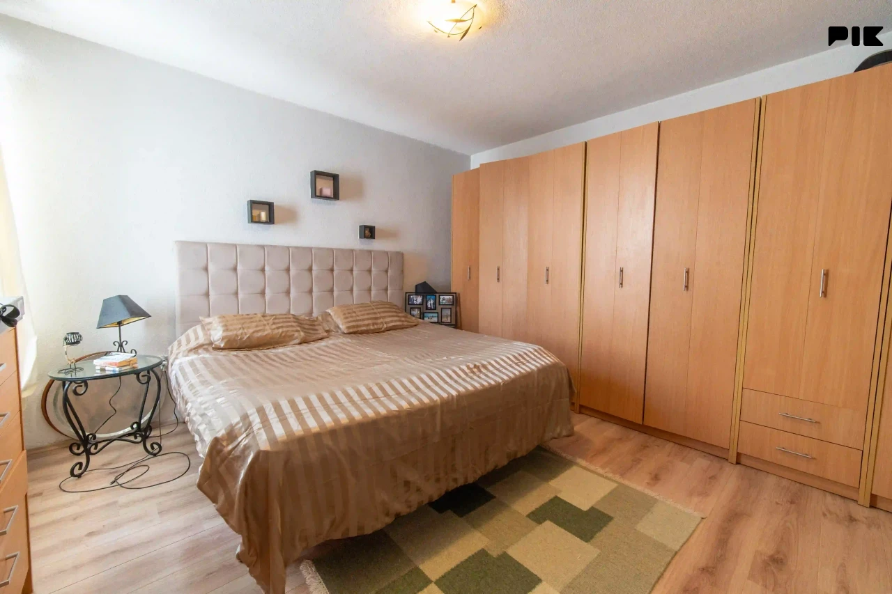 PROPERTIZE | PRODAJA | Moderno namještena kuća na Alifakovcu 16